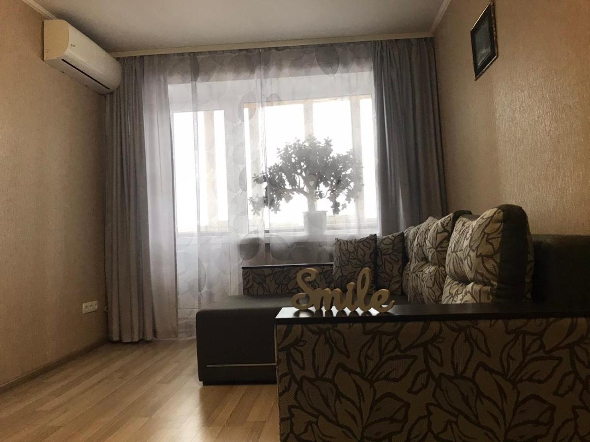 Apartment With Balcony On Peremohy Avenue 43 Cherníhiv Exterior foto