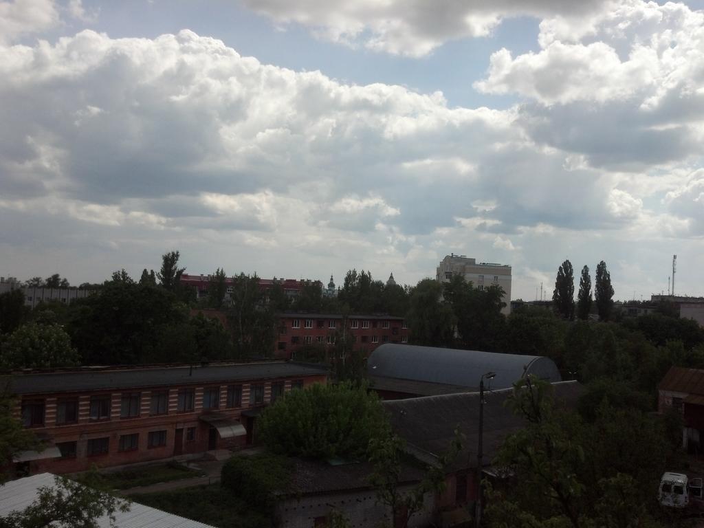 Apartment With Balcony On Peremohy Avenue 43 Cherníhiv Exterior foto